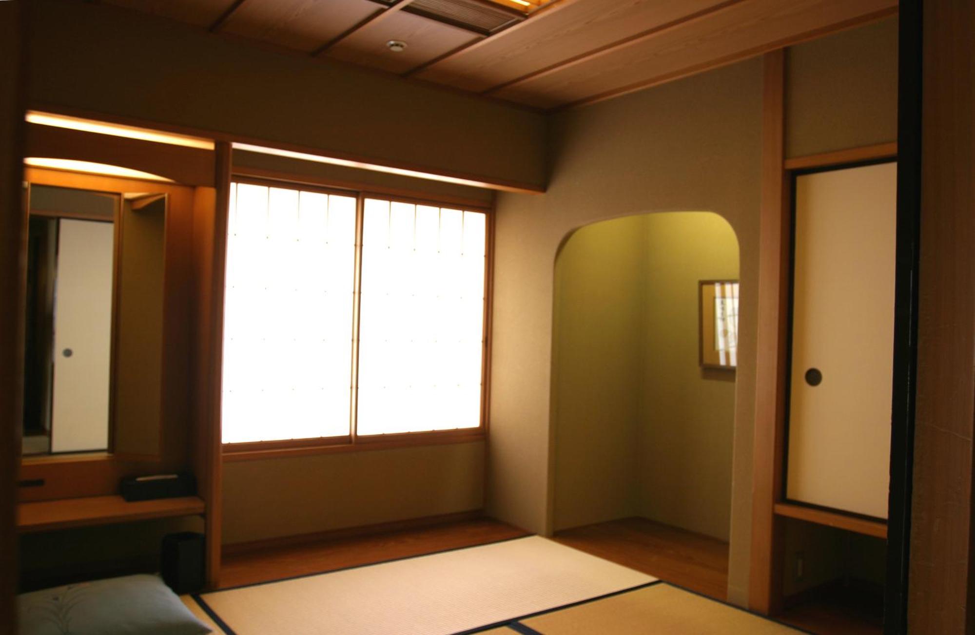 Hotel Wakamizu Takarazuka Zimmer foto